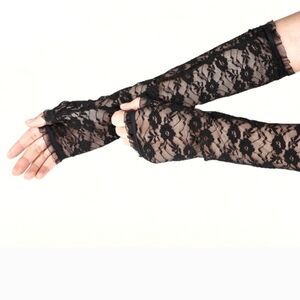 Black Lace Fingerless Gloves with Thumb Holes NWT